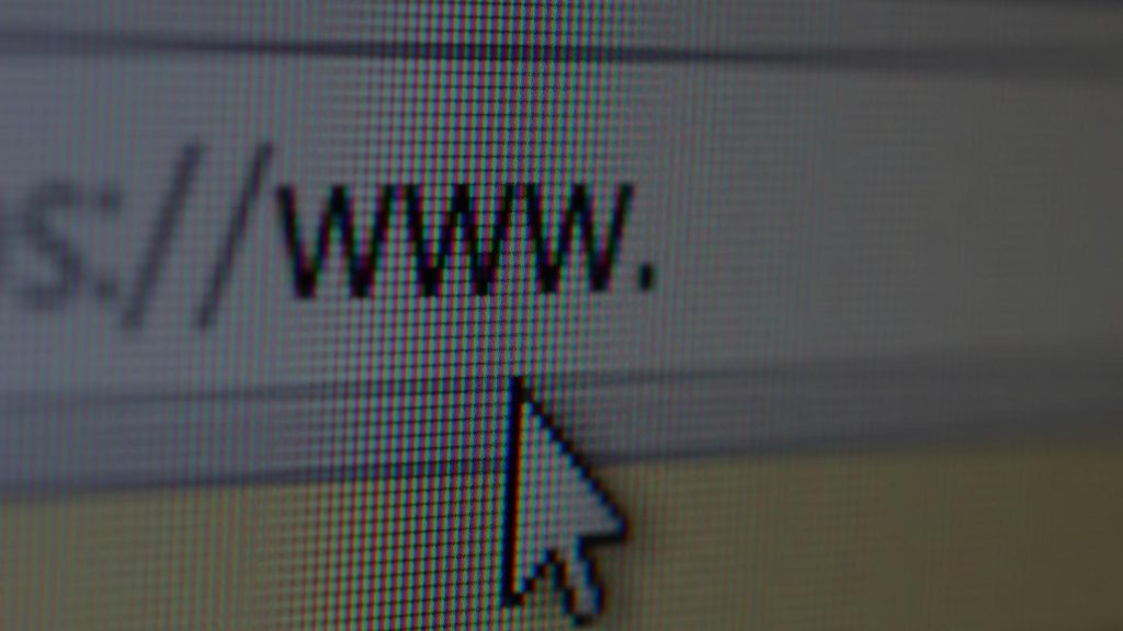 Apakah Perlu Domain Sendiri untuk UMKM? Ini Penjelasan Lengkapnya