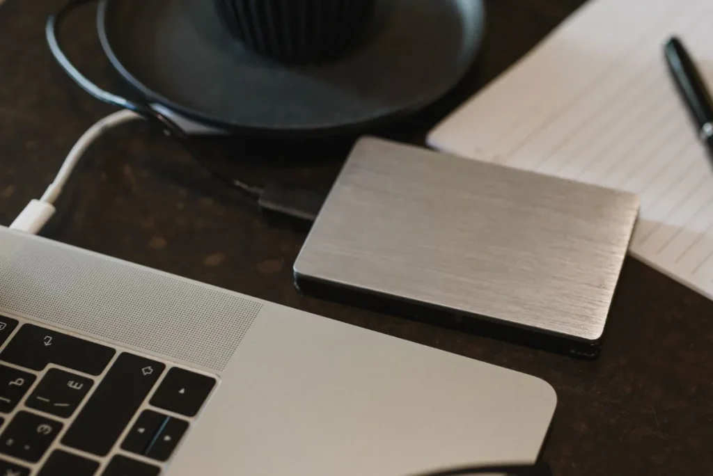 Menyimpan backup website ke hard drive eksternal
