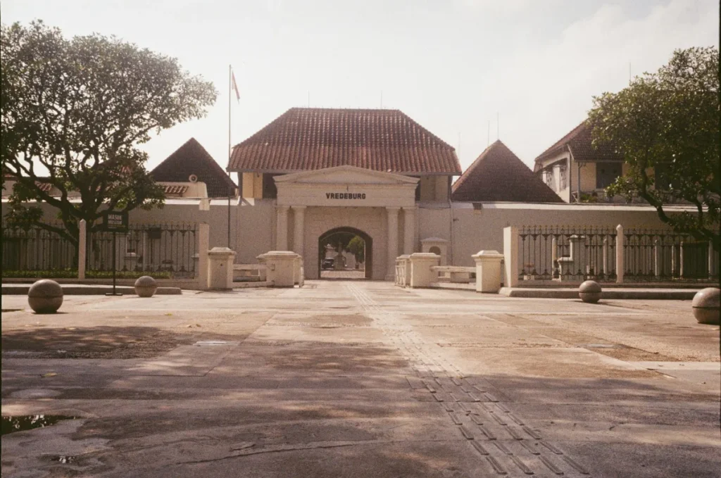 Benteng Vredeburg di Yogyakarta, kawasan ramai wisatawan