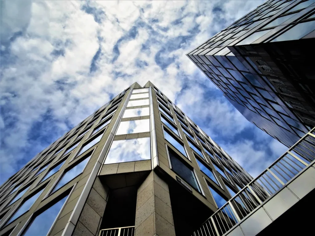 Gedung kantor perusahaan modern