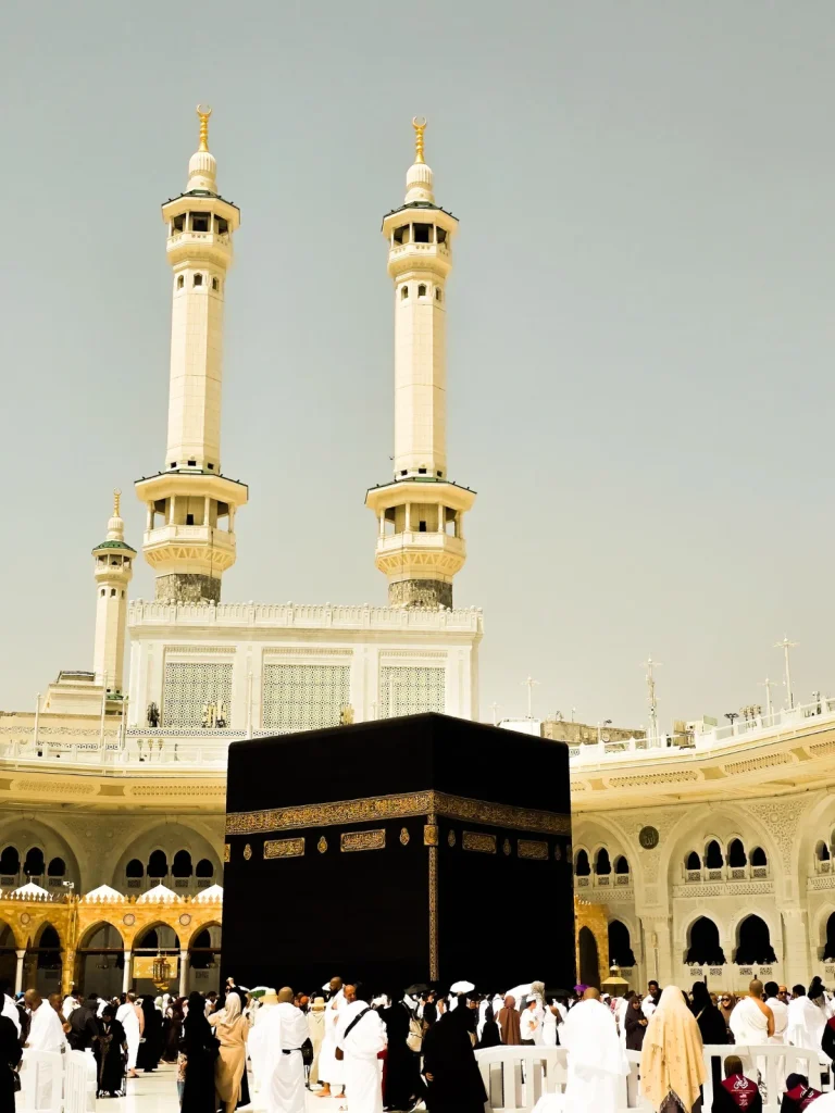 Suasana ibadah umroh di Tanah Suci
