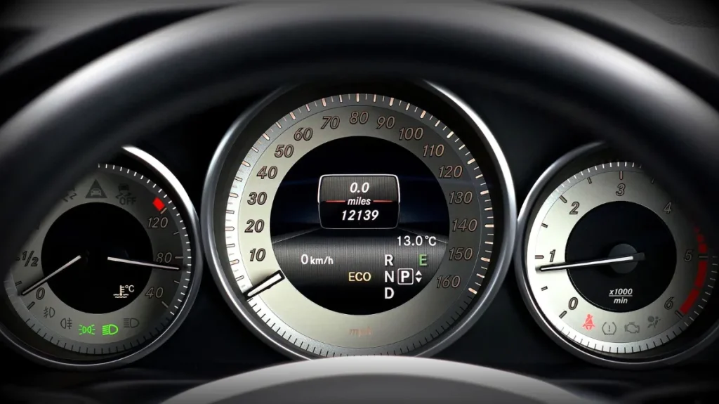 Speedometer sebagai ilustrasi kecepatan website WordPress